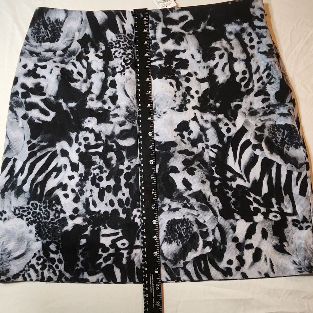 NWT Grace Wild at Heart Gray Black White Multi Print Pencil Skirt Womens Size 14